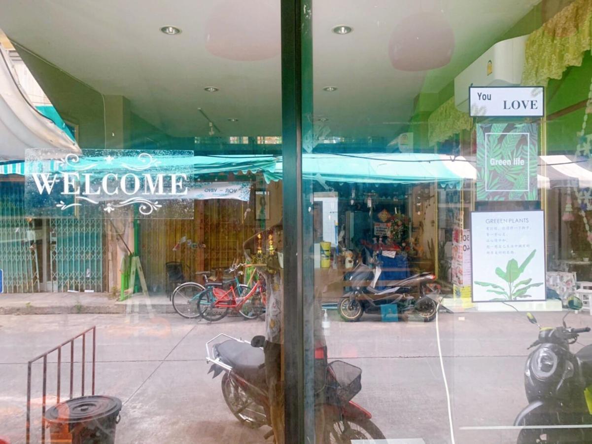 Ying Hostel Bangkok Exteriör bild