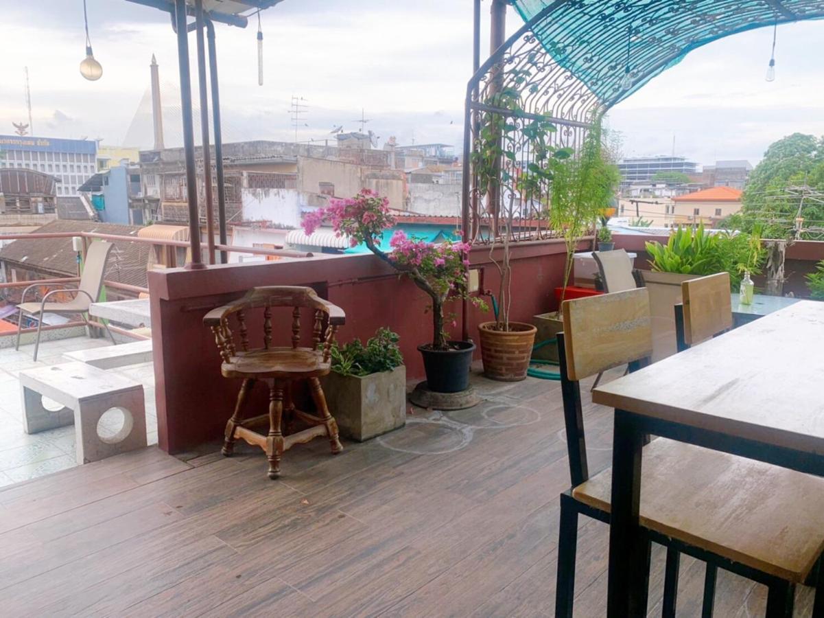 Ying Hostel Bangkok Exteriör bild