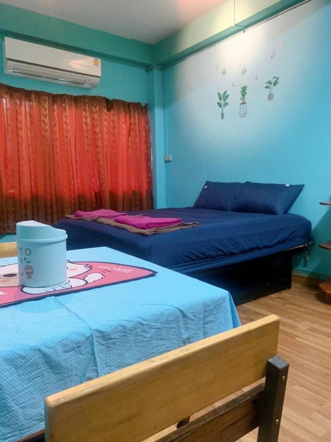 Ying Hostel Bangkok Exteriör bild
