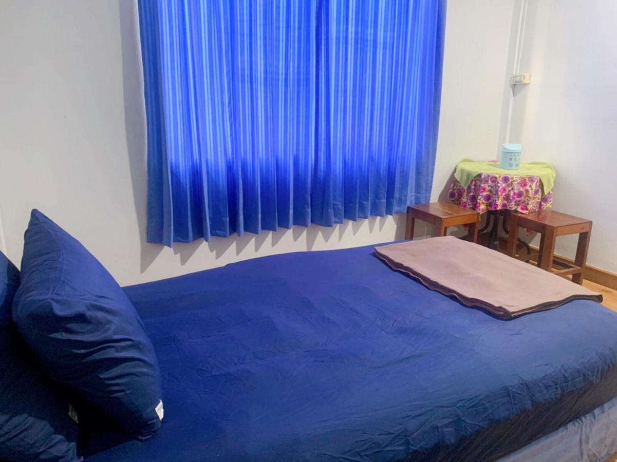Ying Hostel Bangkok Exteriör bild