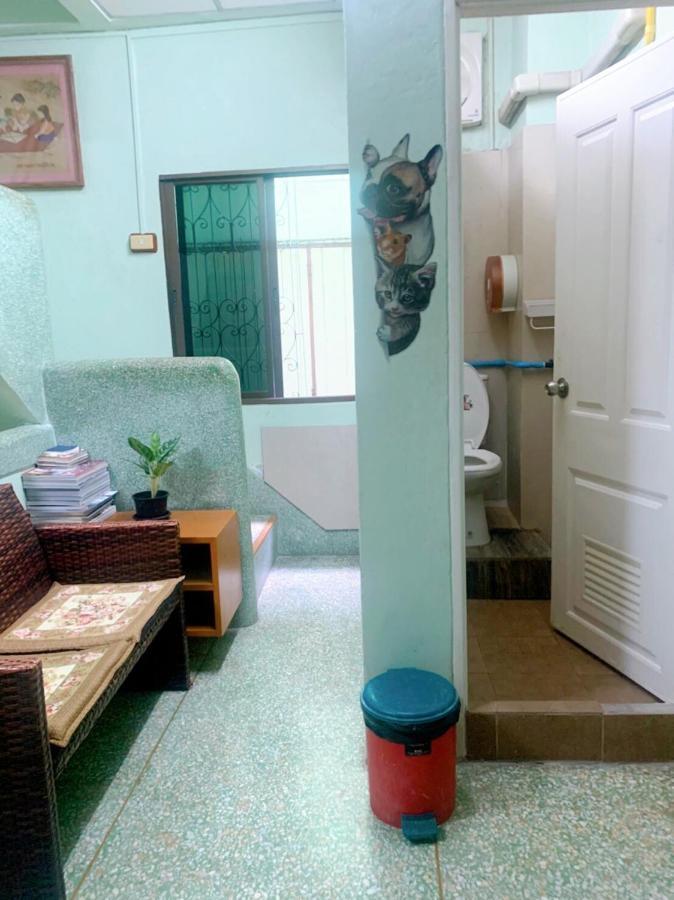 Ying Hostel Bangkok Exteriör bild