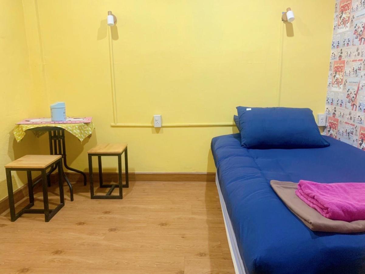 Ying Hostel Bangkok Exteriör bild